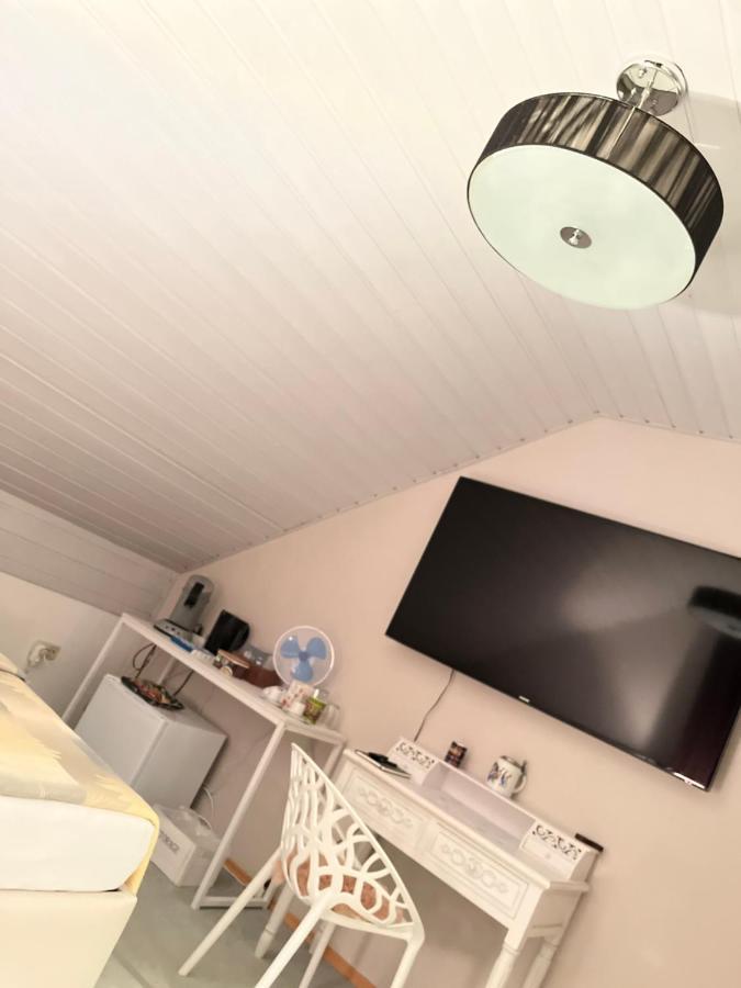 Zimmer Zum Wohlfuehlen Eching  Экстерьер фото