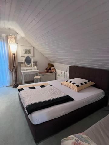 Zimmer Zum Wohlfuehlen Eching  Экстерьер фото